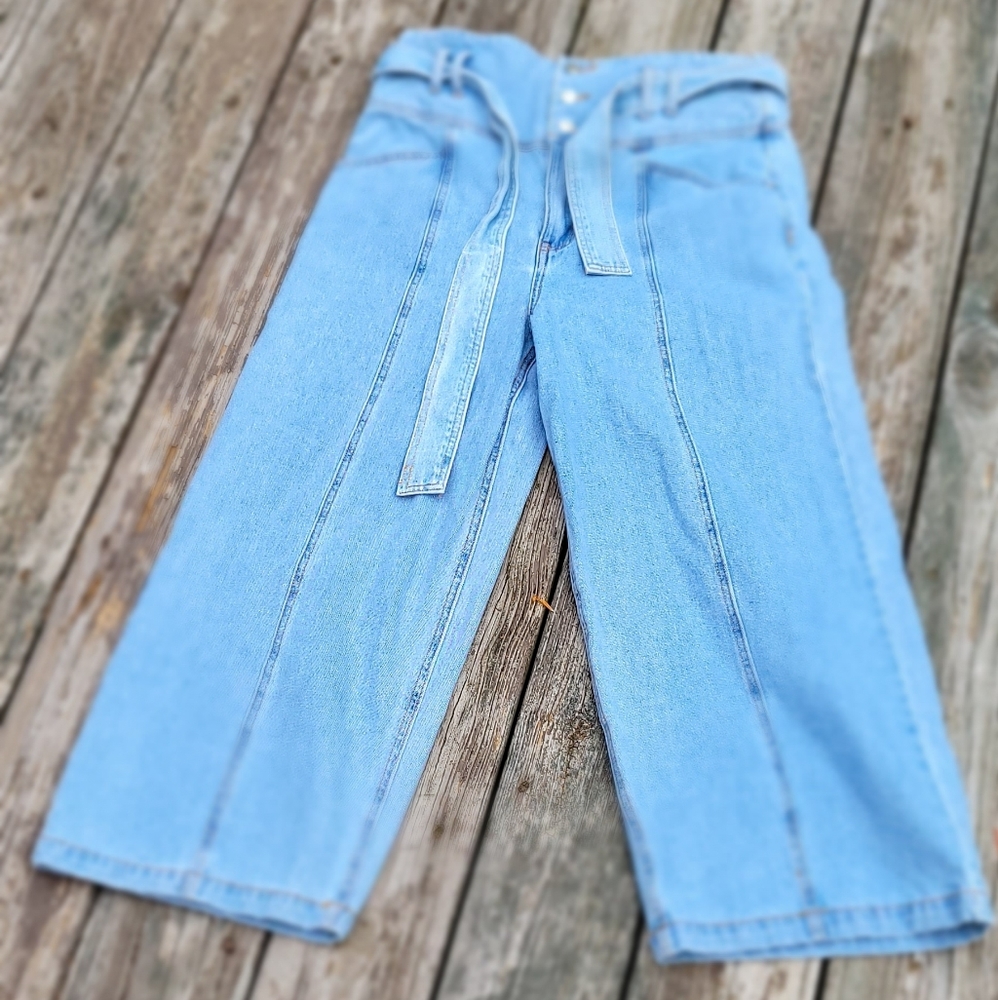 (3 for 15$)Forever 21- High Waist Belted Jeans Wide Legs